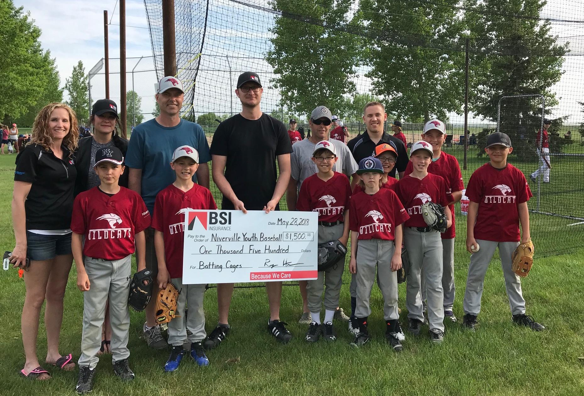 BSI Insurance Donates $1,500 to Niverville Youth Baseball